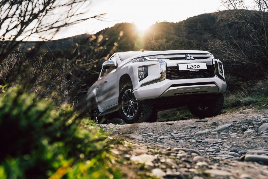  Mitsubishi L200 Double Cab 2019 года  (CIS) (фото 32 из 40)